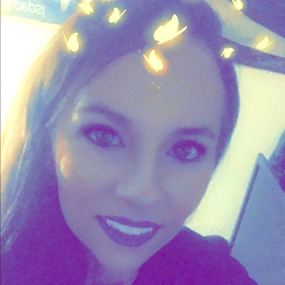 Meet your Posher, Kendra